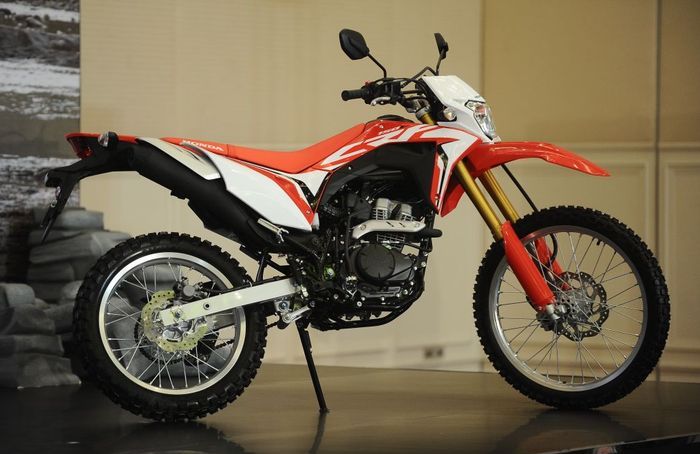 Sebgai penantang, CRF150L bawa banyak keunggulan