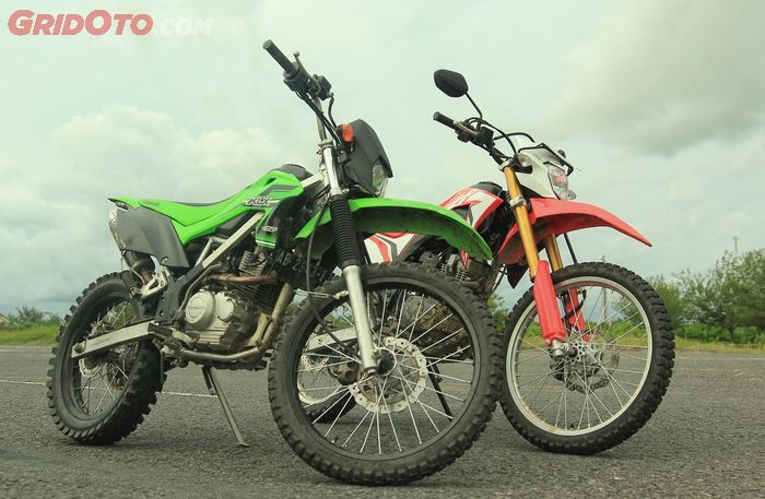 Kawasaki KLX 150 dan Honda CRF150L pakai mesin SOHC berpendingin udara