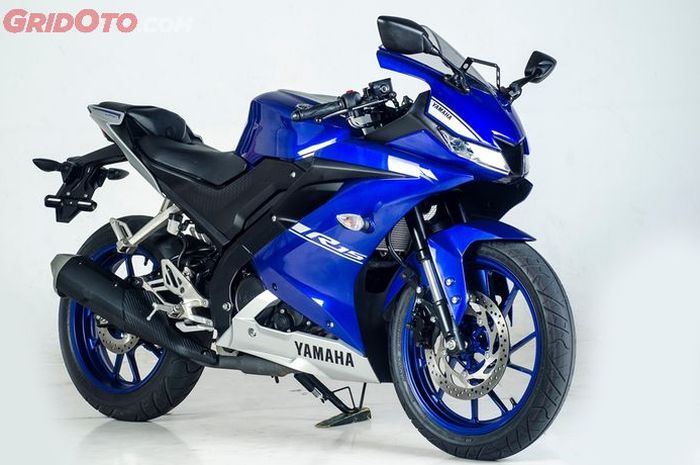 Yamaha All New R15, salah satu motor sport fairingyang beredar di Indonesia pakai pelek CW