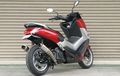 Salah Satu Dari Knalpot Yamaha NMAX Ini Menipu, Tapi Berfungsi Penting