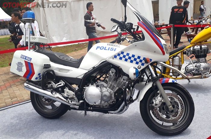 Yamaha XJ900P andalan Polisi Indonesia