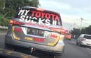 Bahaya Mobil Ditempeli Stiker Asal-asalan, Taruhannya Nyawa