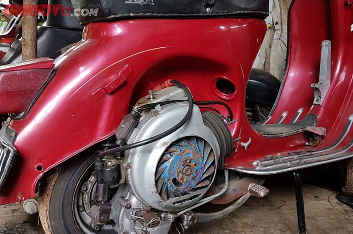 Ilustrasi mesin Vespa 2-tak 
