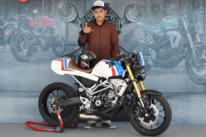 CB150R ExMotion 8080 Cafe (Korat)