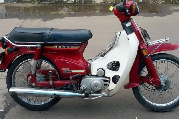 Ilustrasi Honda Astrea 800