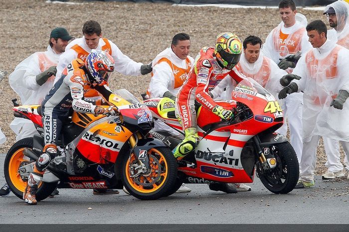 Marshal malah menolong Rossi bukannya keduanya