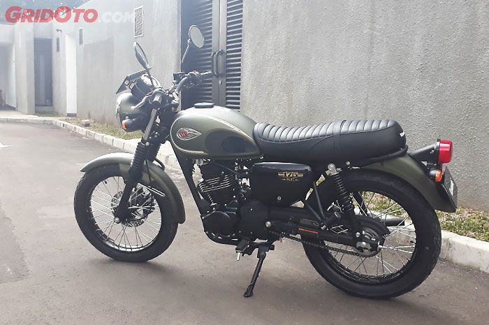 Kawasaki W175 SE Matte Green