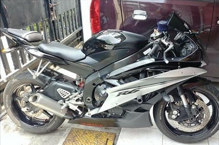 Yamaha R6 dikira Yamaha V-Ixion modif