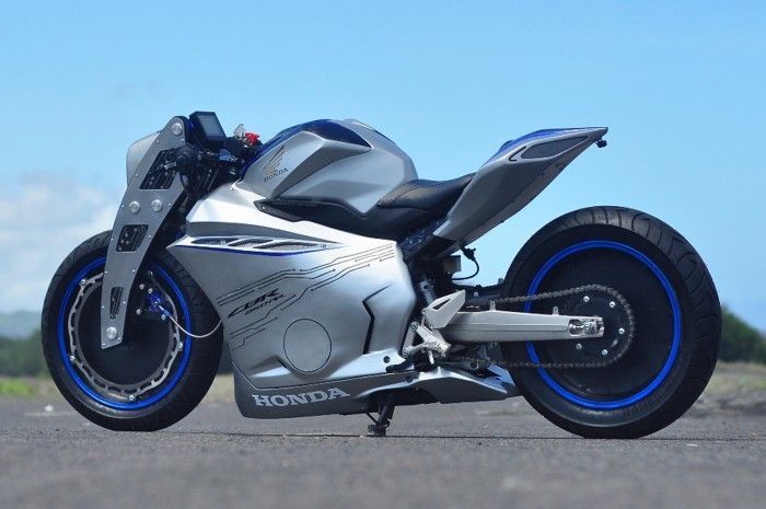 Modifikasi Honda CBR250RR pakai suspensi udara