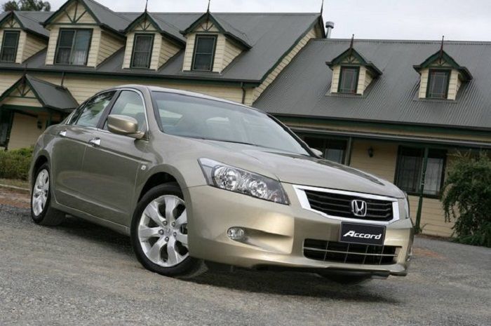 Honda Accord generasi ke-8