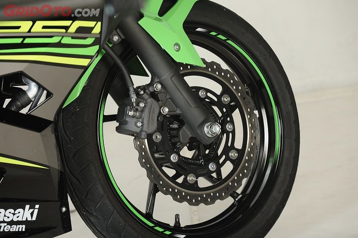 Kaliper rem Kawasaki New Ninja 250