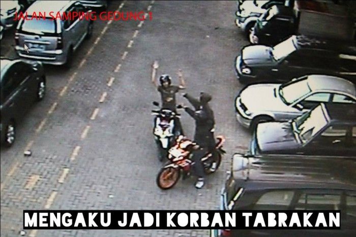 Modus pencurian sepeda motor mengaku jadi korban tabrakan