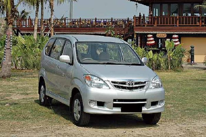 Toyota Avanza tipe E keluaran tahun 2011
