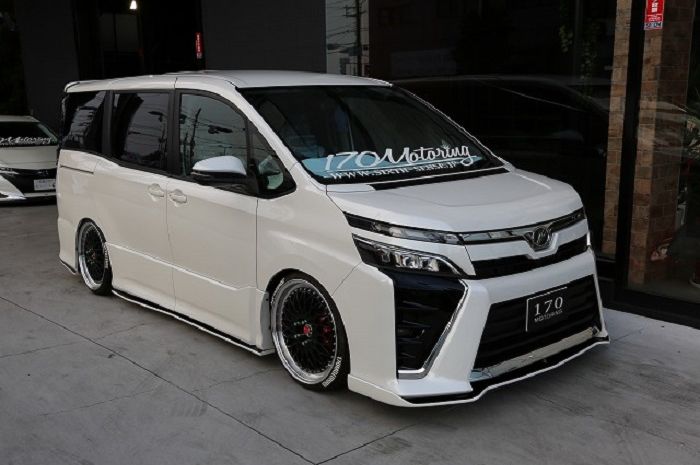 Unduh Gambar Interior Mobil Toyota Voxy Unduh Gambar Interior Mobil Toyota Voxy