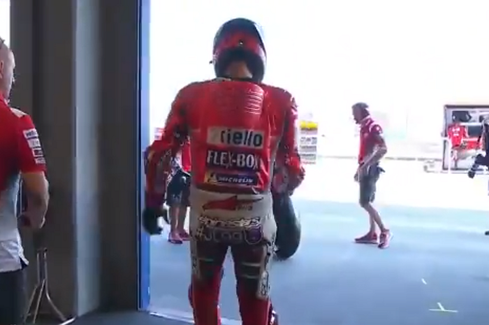 Jorge Lorenzo terpincang-pincang di FP1 MotoGP Thailand