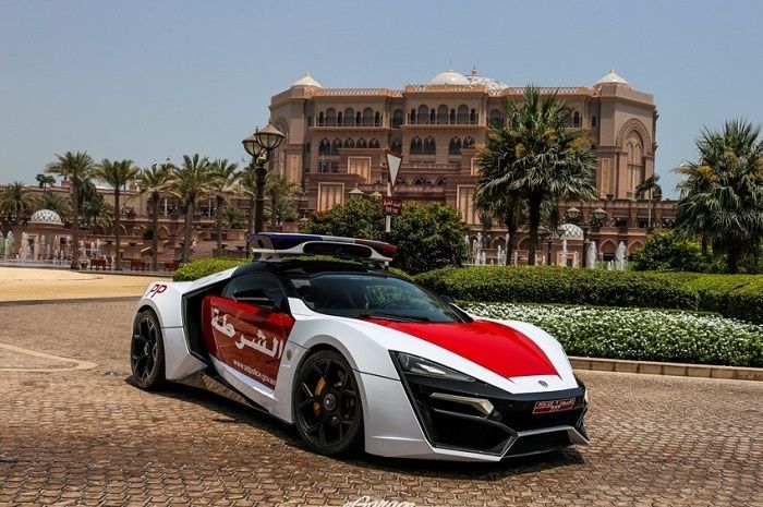 Lykan Hypersport Bertenaga 728 dk Milik Kepolisian Dubai