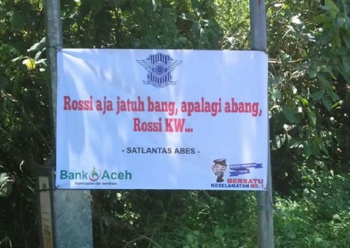 Spanduk dari Satlantas Abes