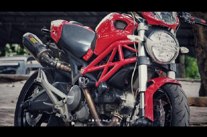 Ducati Monster milik presenter Gilang Dirga