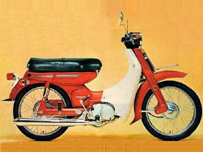 Motor bebek Yamaha V75