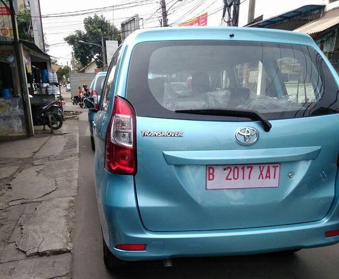 Toyota Transmover,  Toyota Avanza versi taksi