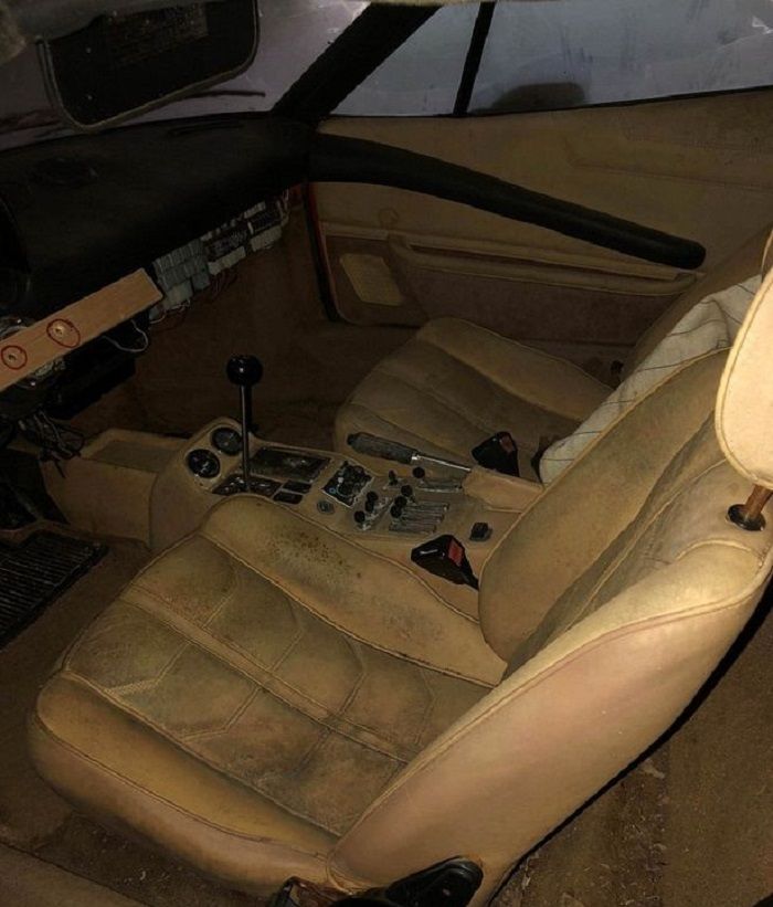 Interior Lamborghini Caountach