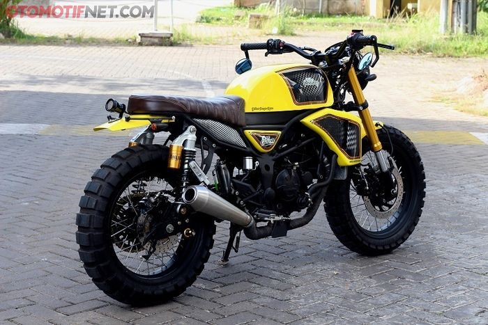 Kawasaki Ninja 250SL custom scrambler garapan Street Art Custom (SAC)