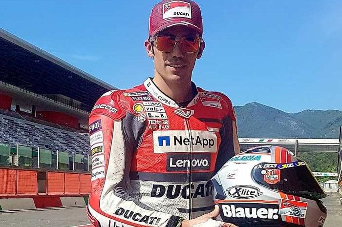Michele Pirro pembalap penguji tim Ducati mengkhawatirkan kepergian Jorge Lorenzo membawa efek buruk bagi Ducati
