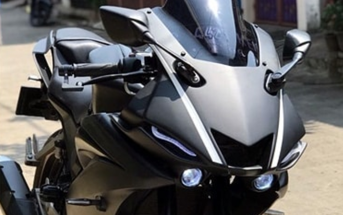Contoh Yamaha R15 V3 memakai headlamp R