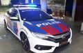 Ternyata Ini Alasan Mobil Patroli Polisi Sering Berhenti di Bahu Jalan
