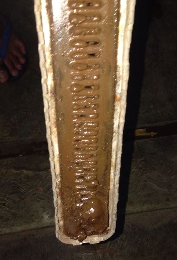 Ilustrasi saluran radiator APV keluaran 2005 yang mampet oleh kerak karat