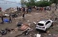 Motor Dan Mobil Berserakan Rusak Begitu Saja, Usai Bencana Gempa Dan Tsunami Palu 
