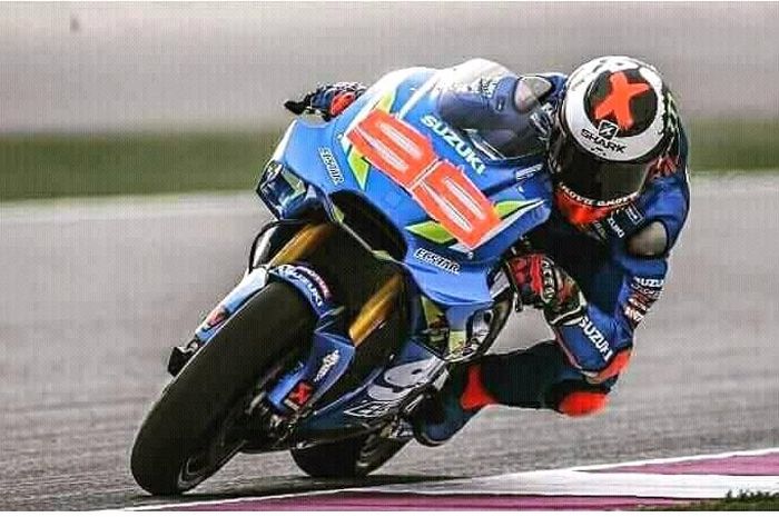 Foto rekayasa Jorge Lorenzo naik Suzuki naik GSX-RR