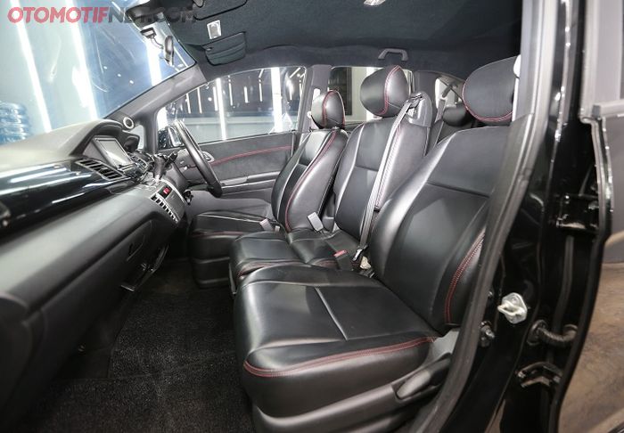 Interior hanya dilapis kulit dari Autoleder.