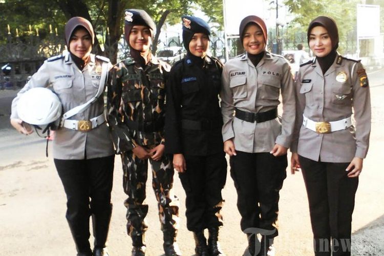 Model Anak Pake Baju Polisi Untuk Editing - Jual Baju ...