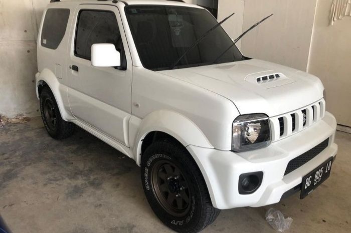 Modifikasi Suzuki Jimny JB43 pakai pelek Enkei