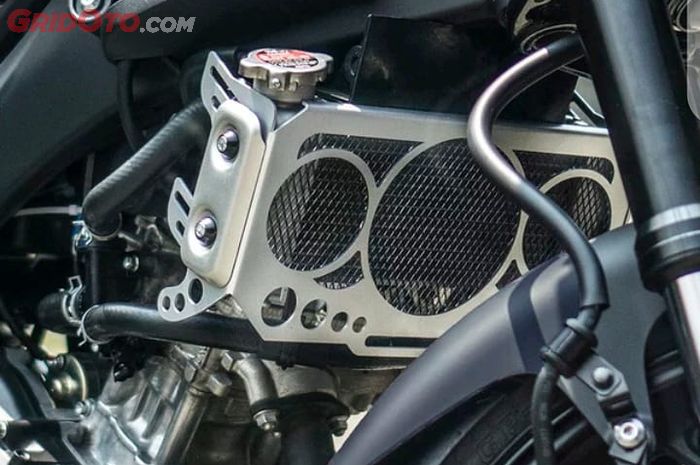 Cover radiator untuk Yamaha XSR 155.