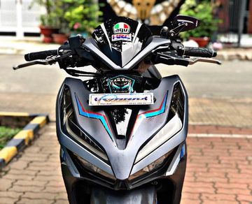 Honda Vario 150 Tambah Keren Pakai Pelek Jari Jari Dan Baju Bmw Hp4 Gridoto Com