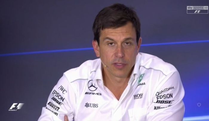 Bos tim Mercedes Toto Wolff enggak akan menyuplai mesin ke Red Bull karena sering mengkritik mitra mesinnya