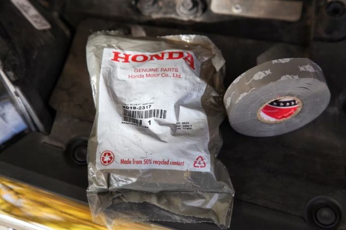 Selotip kabel dengan rasa pedas