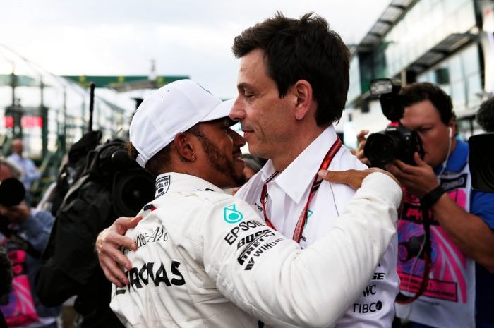 Toto Wolff puji usaha Lewis Hamilton raih pole position