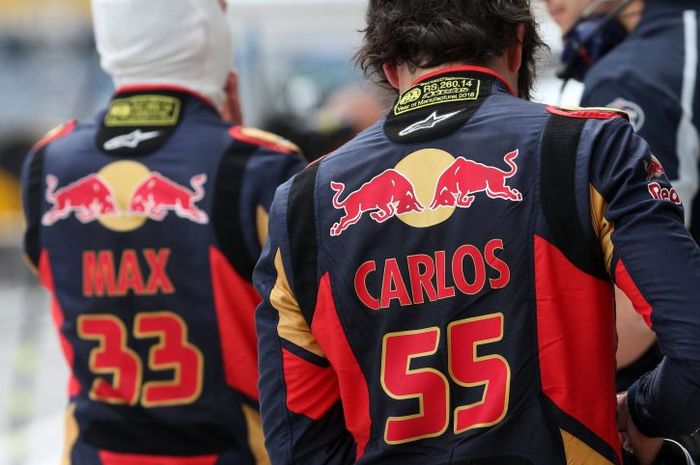Max Verstappen dan Carlos Sainz