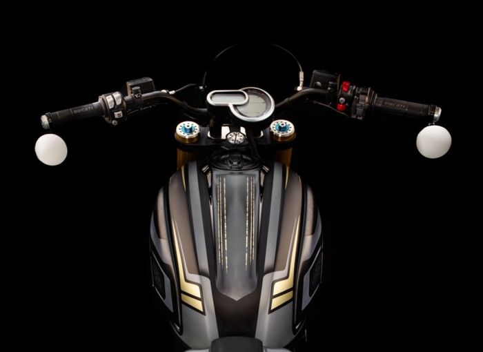 Tangki dan kokpit masih cukup standar