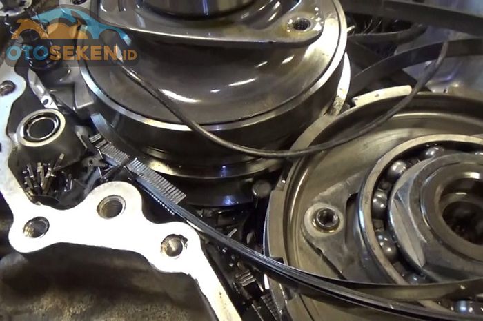 Kerusakan belt atau pully kerap terjadi pada transmisi CVT