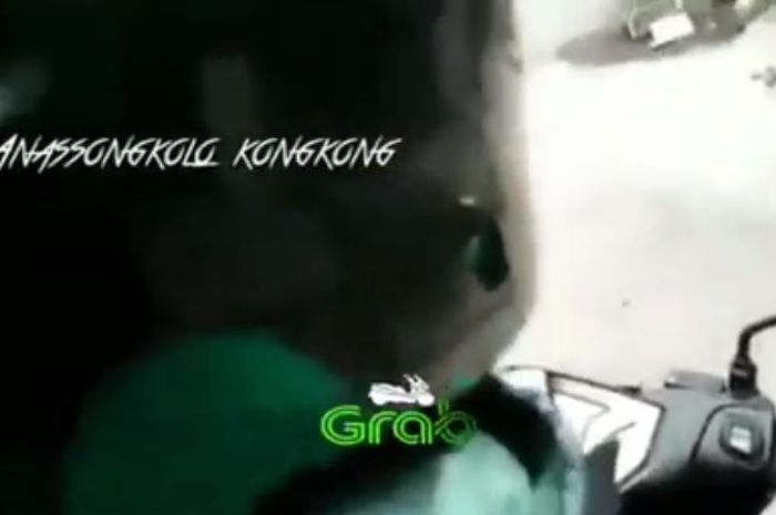 Pengendara Ojek online jatuh tersungkur dikejar anjing