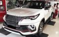 Gril Horizontal Banyak Banget, Keren Enggak Nih Buat Tampang Fortuner?
