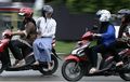 Ternyata! Posisi Bonceng Mengangkang Lebih Aman Ketimbang Nyamping