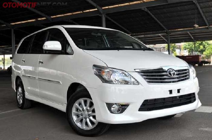 Ilustrasi Toyota Kijang Innova 2012