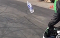 Video: Keren, Aksi Freestyler Melakukan Flip Bottle Sambil Stoppie