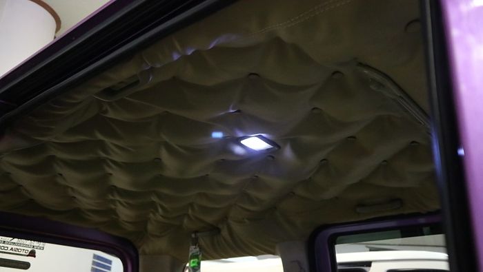 Plafon ikutan dirombak, rencananya mau dipasang sunroof.  