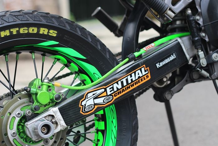 Pakai swing arm Honda CRF 450 jadi makin kekar!